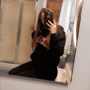 Meet your Posher, Julia